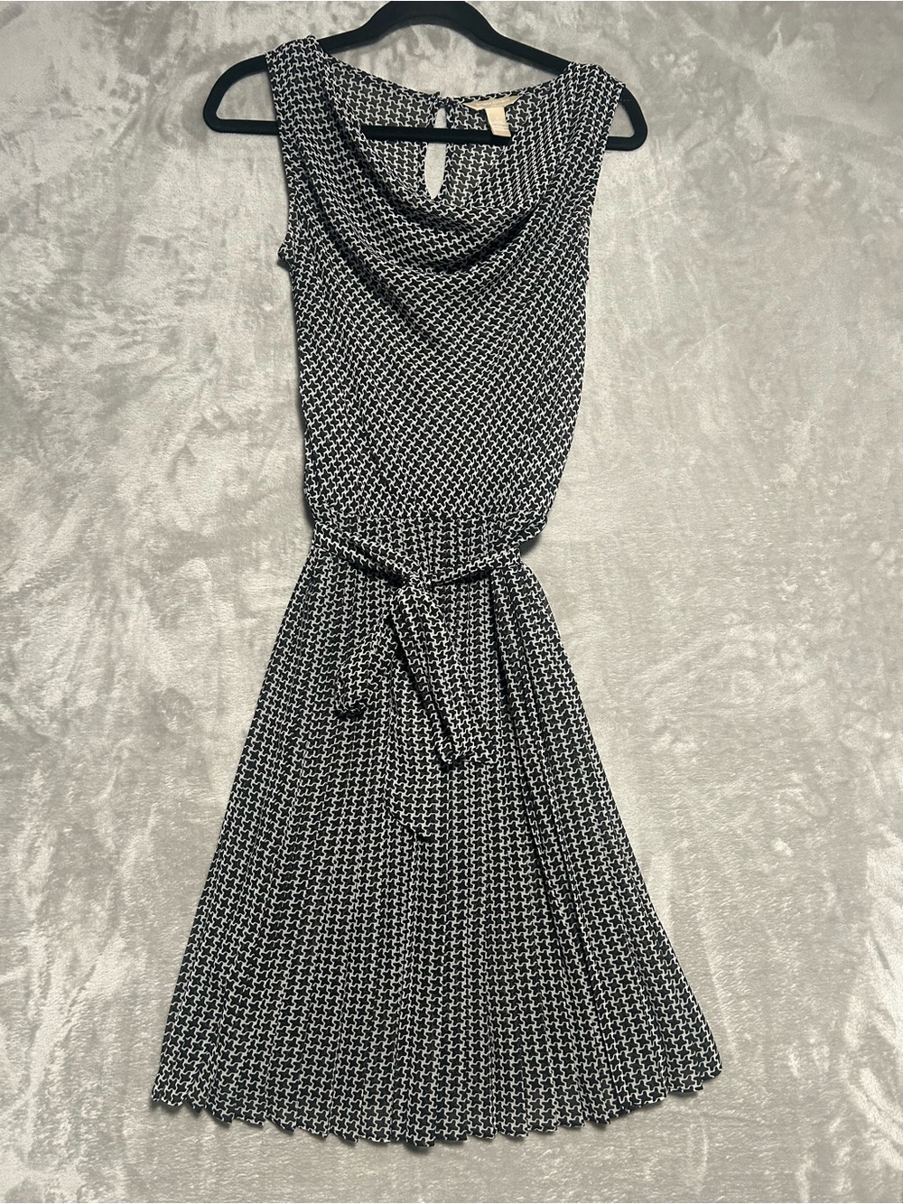 Banana Republic Sheer Office Midi Dress Women’s 4 Black White Waist Tie